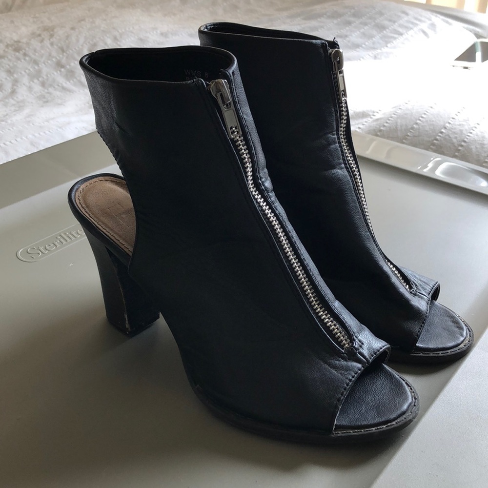Zipper heels - Picture 2 of 3